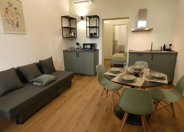 Scappo In Umbria, Casaleo